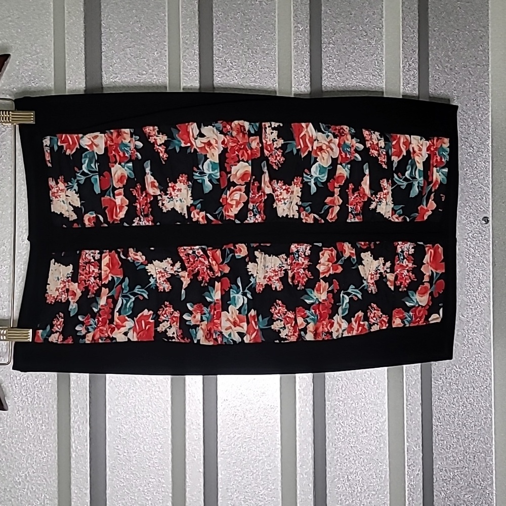 Anthropologie Floral Skirt Bailey 44- Bodycon